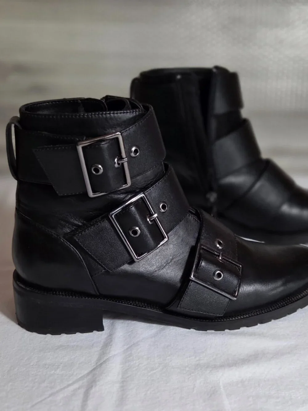 Blondo Waterproof Leather Ankle Boots – Black – Women’s Size 7.5 -EU 38.5 / UK 5